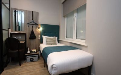 Day use room with work desk at Euston Square Hotel.