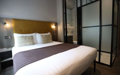 Day use room at Euston Square Hotel.