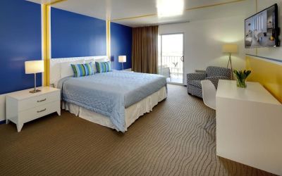 Spacious day use room with balcony at Aqua Soleil Hotel & Mineral Water Spa.