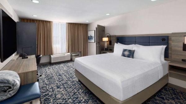 Hotel Wyndham DFW Airport image