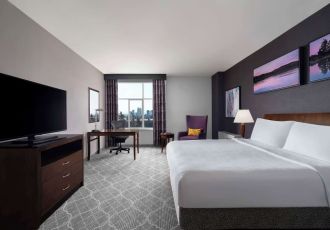 Hotel Hilton Garden Inn Calgary Airport image
