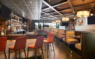 Hotel bar at Courtyard By Marriott Kitchener.