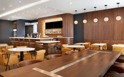 Hotel bar at Courtyard By Marriott Kitchener.