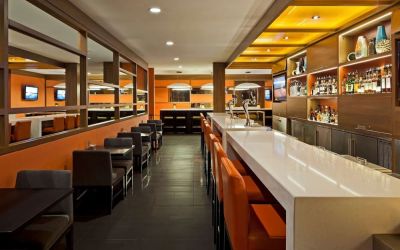 Hotel bar at Hilton Mississauga Meadowvale.