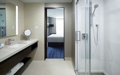 Private bathroom with shower at DoubleTree By Hilton Montreal.