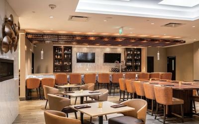 Hotel bar and lounge area at DoubleTree By Hilton Kitchener.