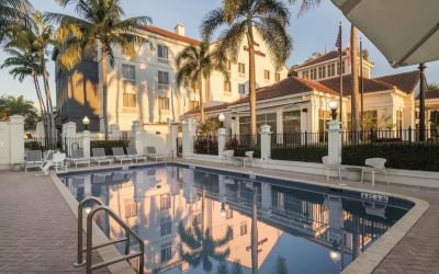 Refreshing outdoor pool at Hilton Garden Inn Boca Raton.