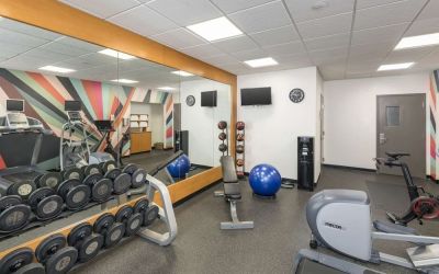 Fitness center available at Hilton Garden Inn Boca Raton.