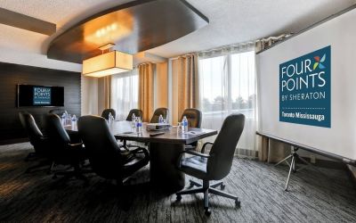 Professional meeting room at Four Points By Sheraton Toronto Mississauga.