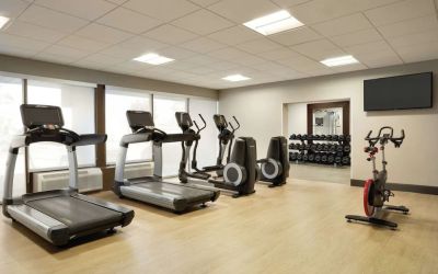 Fully equipped fitness center at DoubleTree By Hilton Hotel Toronto Airport West.