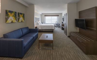Day use room with living area at Holiday Inn Express & Suites North Bay.