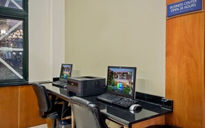 Business center available at Holiday Inn Express Rolling Meadows-Schaumburg.