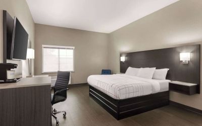 Day use room with work desk at La Quinta Inn & Suites - North Stone Oak.