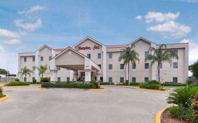Hotel exterior at Hampton Inn Deer Park.