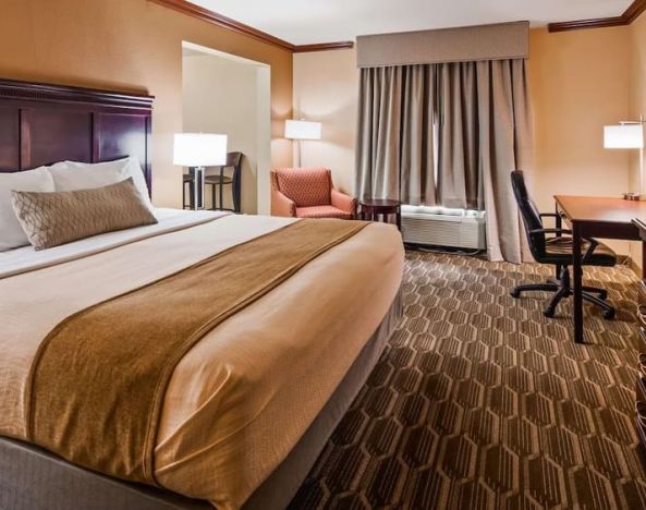 Day use room with work desk at Best Western Granbury Inn & Suites.

