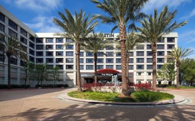 Hotel exterior at The Westin SFO Airport.