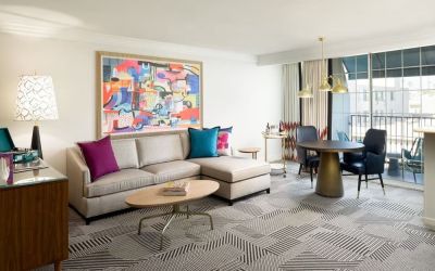 Living area inside day use room at Le Parc At Melrose.