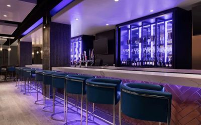 Hotel bar with lounge seating at Embassy Suites By Hilton Toronto Airport.