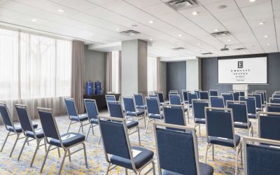 Professional meeting room at Embassy Suites By Hilton Toronto Airport.