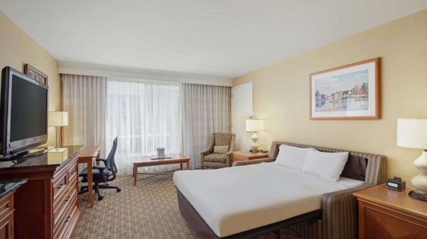 Hotel Hilton Seattle Airport & Conference Center image
