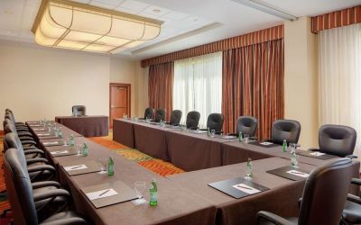 Meeting room at Hilton Seattle Airport & Conference Center.