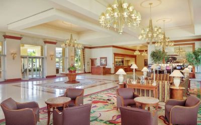 Lobby and coworking lounge at Hilton Seattle Airport & Conference Center.