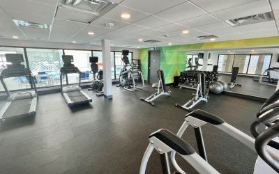 Fully equipped fitness center at Holiday Inn Toronto Airport East.