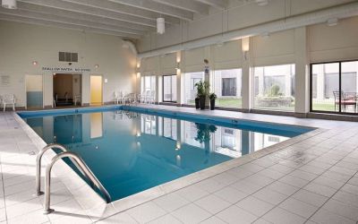 Indoor heated pool at Best Western North Bay.