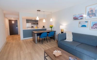 Day use suite with in-room kitchen and living area at Les Suites Hotel Ottawa.