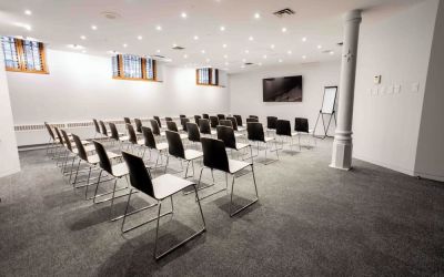 Professional conference room at Hotel Gault.