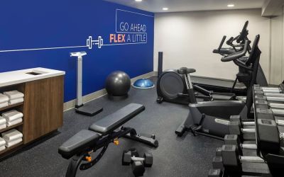 Fitness center available at Holiday Inn Express New York City - Chelsea.
