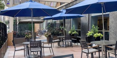 Veranda perfect for coworking at Holiday Inn Express New York City - Chelsea.