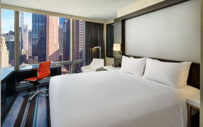 Day use room with work desk at Courtyard By Marriott New York Manhattan/Central Park.