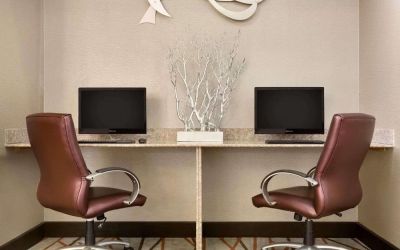 Business center available at Radisson Akron/Fairlawn.