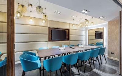 Stylish meeting room at Mercure Hotel London Hyde Park.