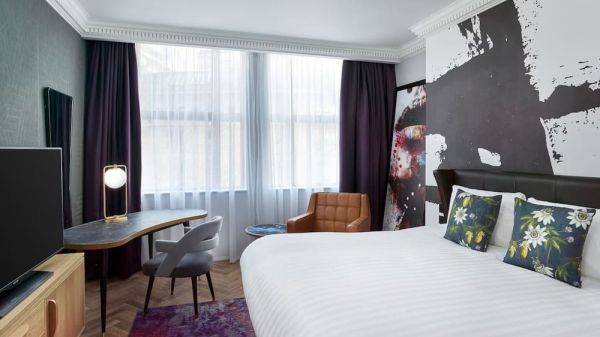 Hotel NYX Hotel London Holborn By Leonardo image