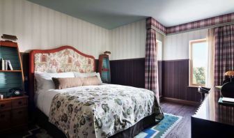 King room at Graduate By Hilton Cambridge.