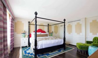 King room at Graduate By Hilton Cambridge.