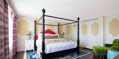 King room at Graduate By Hilton Cambridge.