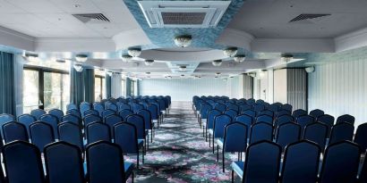 Conference room at Graduate By Hilton Cambridge.