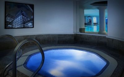 Hot tub at Leonardo Royal Hotel London City.