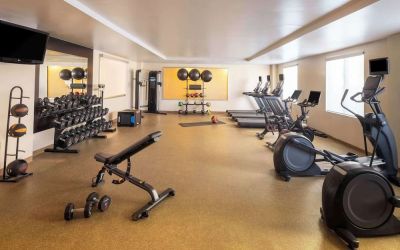 Fitness center available at Hilton Garden Inn Queens/JFK Airport.