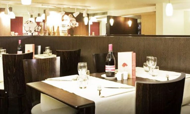 Hôtel Ibis Paris Le Bourget, Paris