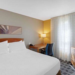 Romantic king room at MainStay Suites Mt. Laurel - Philadelphia.