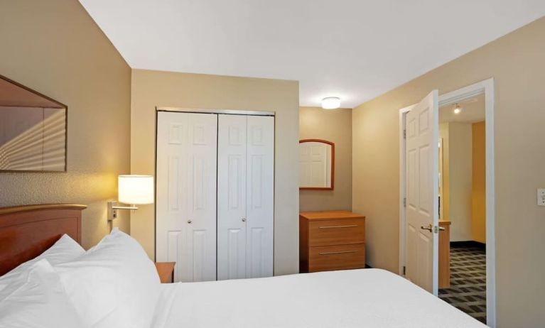 Romantic king room at MainStay Suites Mt. Laurel - Philadelphia.