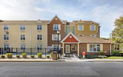 Hotel exterior at MainStay Suites Mt. Laurel - Philadelphia.