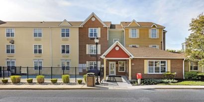 Hotel exterior at MainStay Suites Mt. Laurel - Philadelphia.