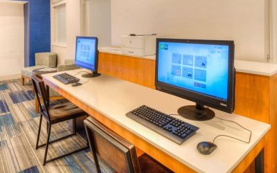 Business center available at Holiday Inn Express Newberg - Wine Country.