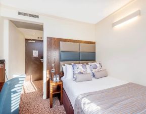 Day use room with work desk at Mercure London Paddington Hotel.