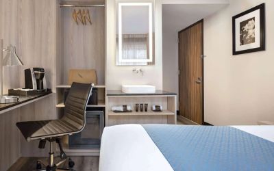 Day use room with work desk at Wingate By Wyndham New York Midtown South/5th Ave.